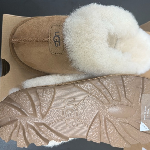 UGG WOMEN'S COQUETTE (CHESTNUT) - Picture 2 of 3